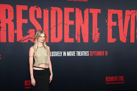 Sara Paxton leaked photo #10