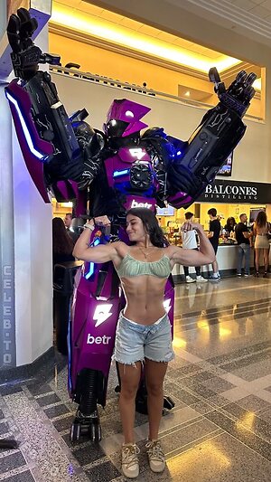 Sara Saffari Nude Leaked Photo #4