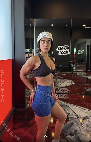 Sara Saffari photo