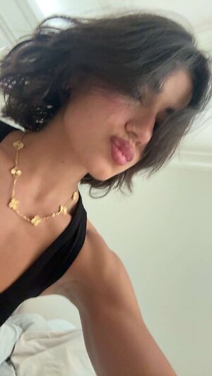 Sara Saffari leaked photo #71