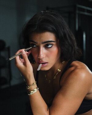 Sara Saffari leaked photo #81