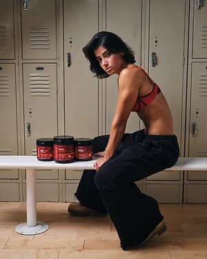 Sara Saffari leaked photo #82