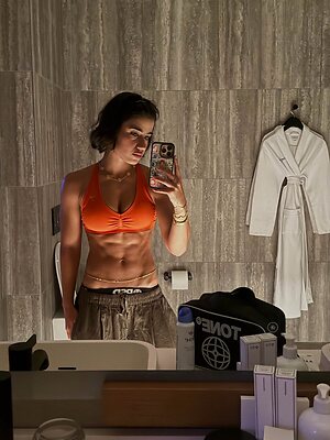 Sara Saffari leaked photo #144