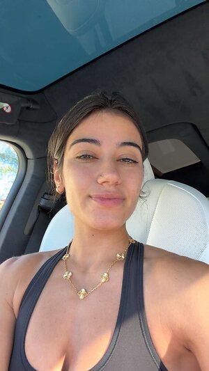 Sara Saffari leaked photo #167