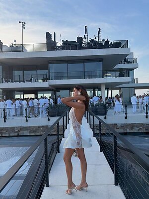 Sara Sampaio Hot leaked photo #33