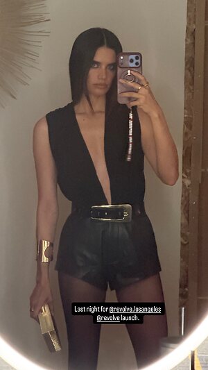 Sara Sampaio Hot leaked photo #69
