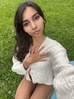 Sara Wolf leaked photo #84