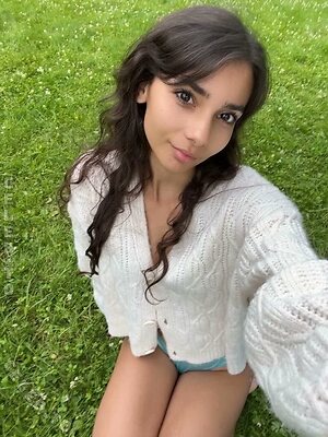 Sara Wolf leaked photo #85