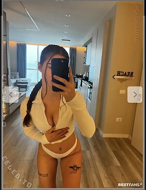 saraacorteiz Nude Leaked Photo #2