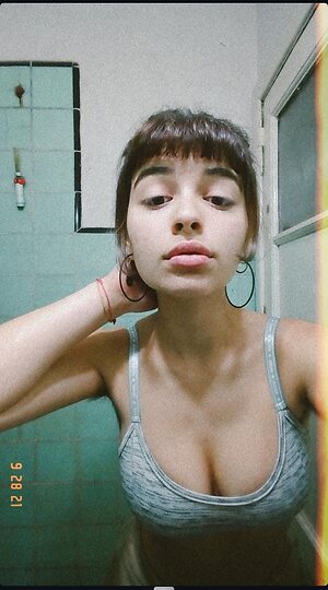 sara_centuri0nn leaked photo #9