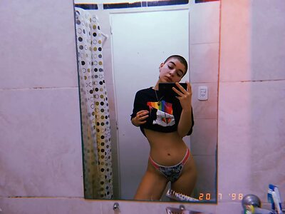 sara_centuri0nn leaked photo #61
