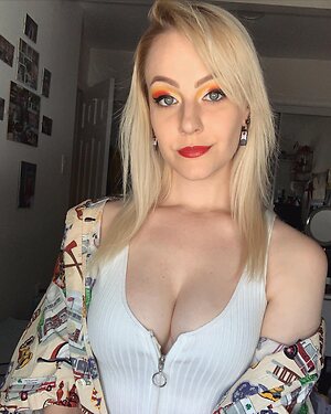 Sarah Ashby leaked photo #3