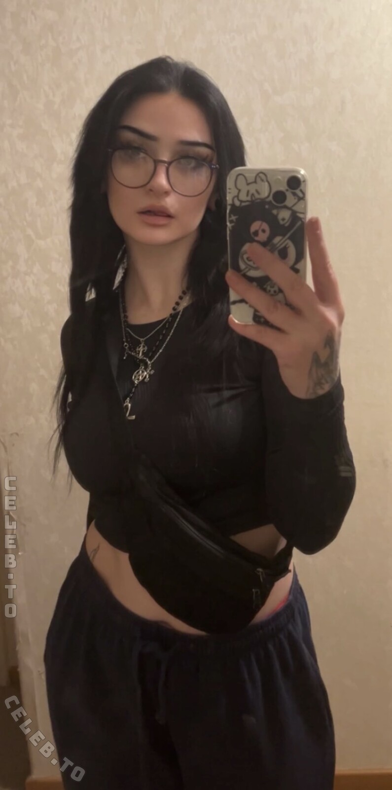 Sarah / blckbtyy / urluvv.sarah photo