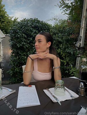 sarah-braun Nude Leaked Photo #3