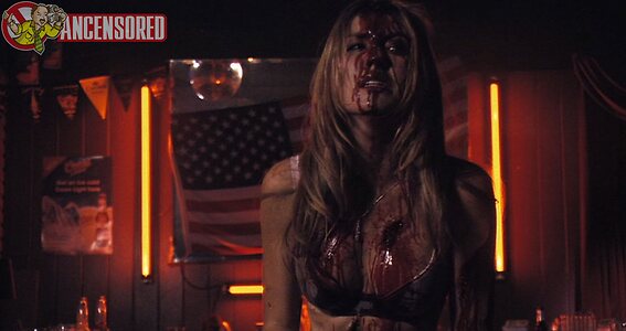 Sarah Carter leaked photo #21