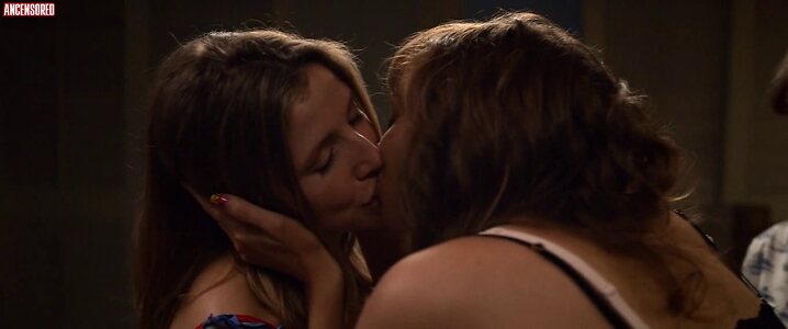 Sarah Chalke leaked photo #87