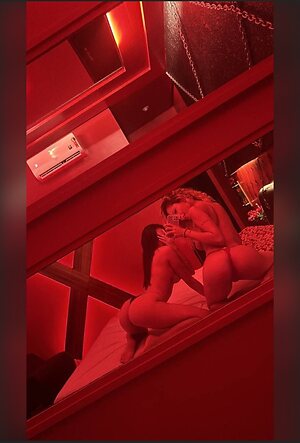 Sarah Duany leaked photo #6