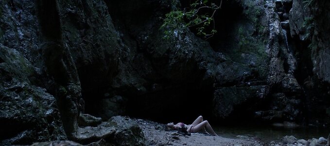Sarah Dumont leaked photo #28