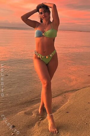 Sarah Engels photo