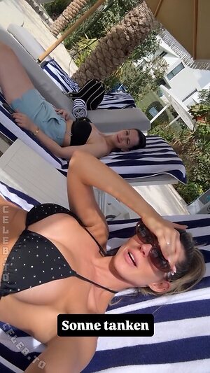 Sarah Harrison Nude Leaked Photo #3