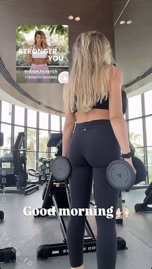 Sarah Harrison leaked photo #89
