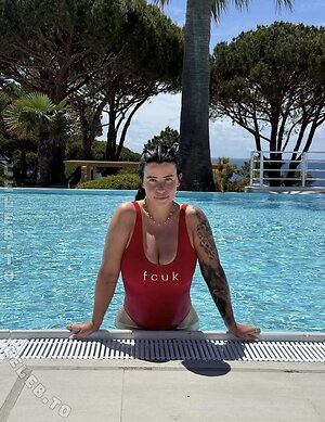 Sarah Katharina photo
