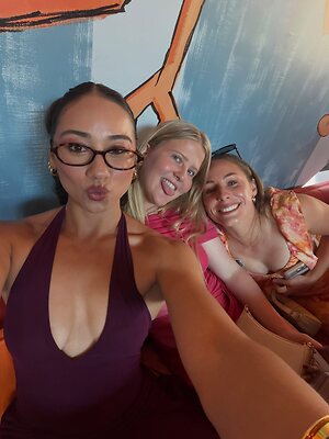 sarah-Schwarz leaked photo #62