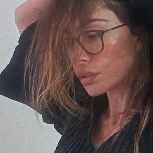 Sarah Shahi leaked photo #31