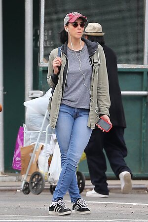 Sarah Silverman leaked photo #45