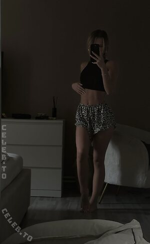 Sarah Skalischus Nude Leaked Photo #3