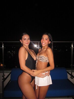 Sarah Tobon leaked photo #2