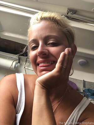 Sarah Valentine The Mindful Minx leaked photo #17