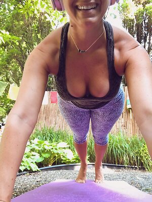 Sarah Valentine leaked photo #29