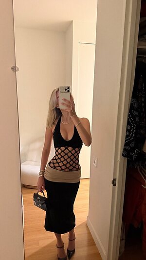 Sarahfuckingsnyder leaked photo #41