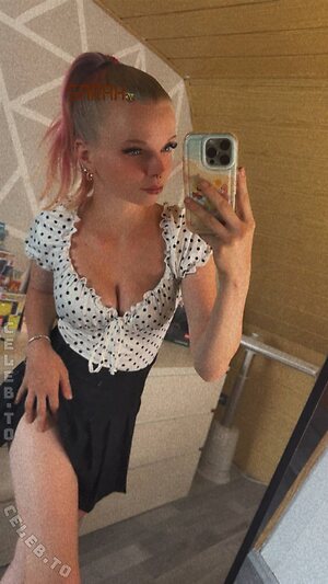 SarahNoir photo