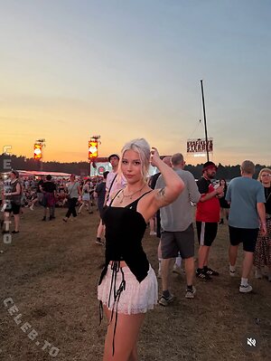 Sarahtoninx9_ Nude Leaked Photo #84