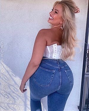 Sarina Nowak Nude Leaked Photo #31