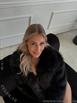 Sasette Nude Leaked Photo #2