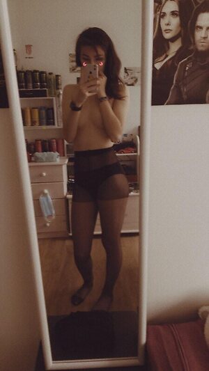 Sashaslut leaked photo #8