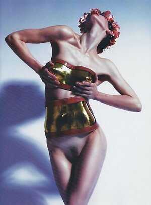 Saskia De Brauw leaked photo #27