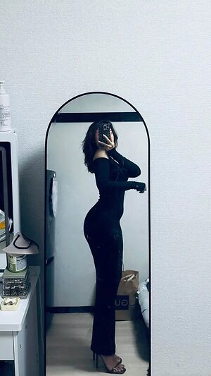 Saw Htar Hnin leaked photo #4
