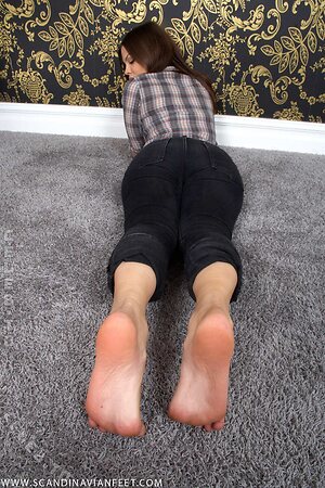 Scandinavian Feet Nude Leaked Photo #24