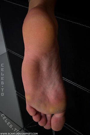 Scandinavian Feet Nude Leaked Photo #3169