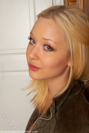 Scandinavian Feet Nude Leaked Photo #3341