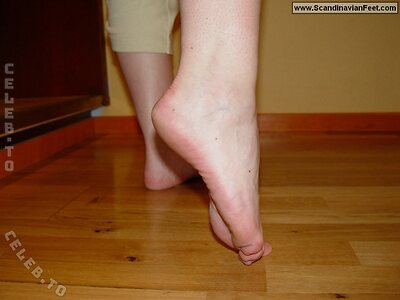 Scandinavian Feet Nude Leaked Photo #5553