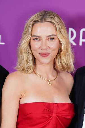 Scarlett Johansson leaked photo #28