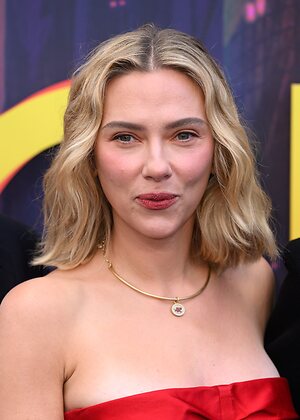 Scarlett Johansson leaked photo #85