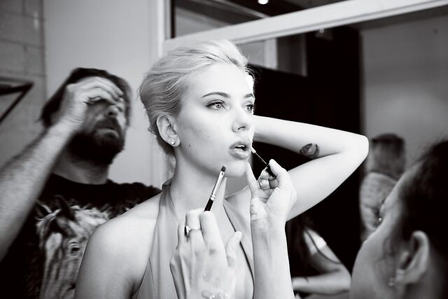Scarlett Johansson leaked photos
