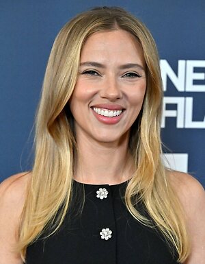 Scarlett Johansson leaked photo #156