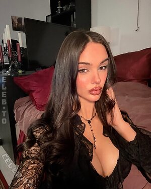 scarlettzofi Nude Leaked Photo #5